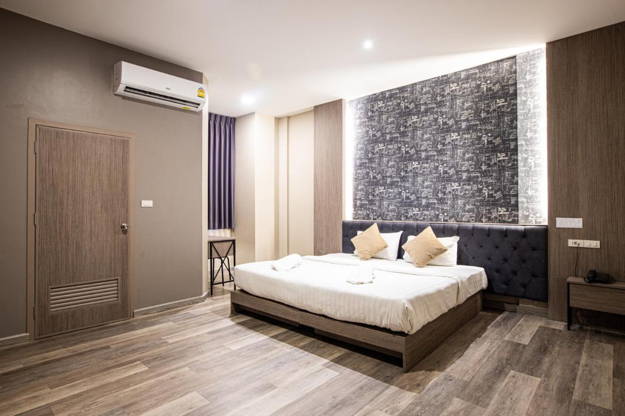 Tara Park Resotel Rangsit Экстерьер фото